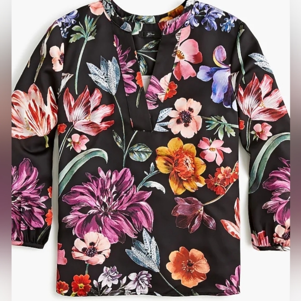 J. Crew Women’s Open V-neck top in midnight dutch floral size small